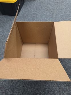 Sturdy moving boxes