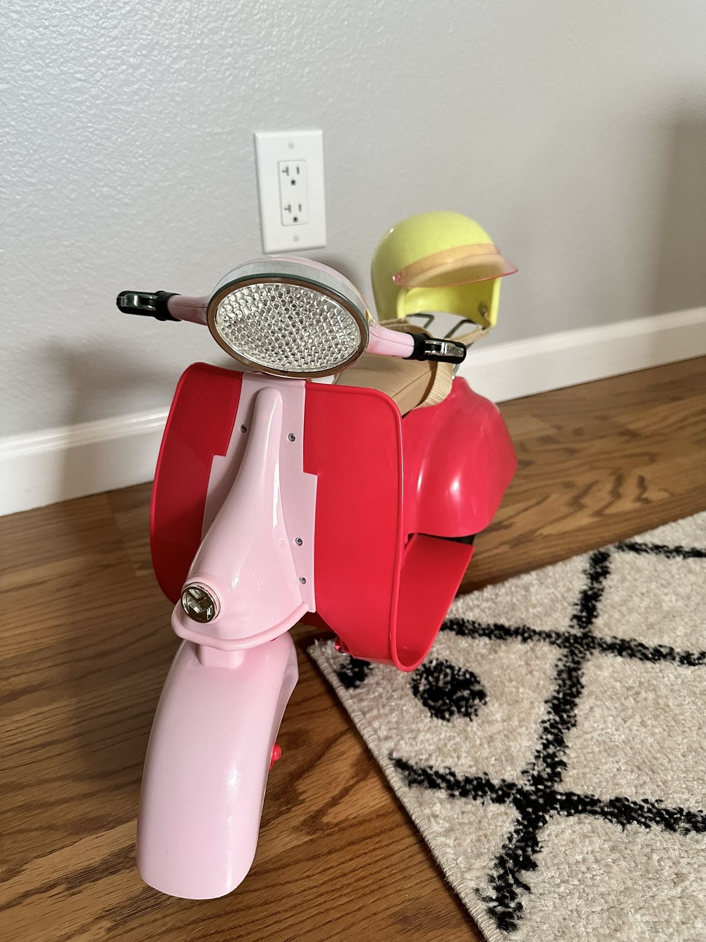 Our Generation Scooter Moped Vespa Set for 18” Doll for Sale in Hemet