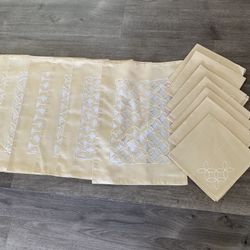 Placemats  & Napkins Set 