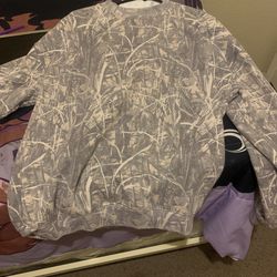 Camo sweatshirt
