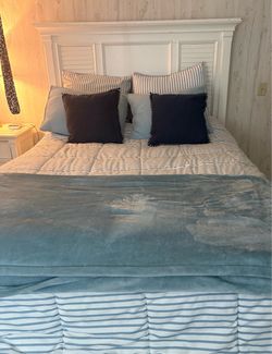 White Wood Bed frame with Storage