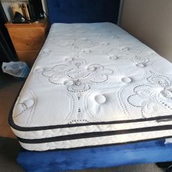 Cama Para Nin̈o En Muy Buenas Condiciones 