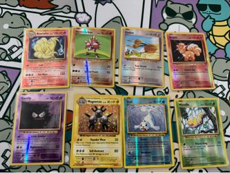 Pokemon evolutions 2016 holo card lot
