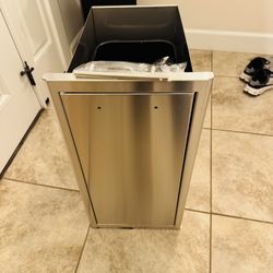 PULL OUT UNDER THE COUNTER KITCHEN GARBAGE DISPENSER 