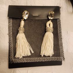 WHITE TASSEL EARRINGS WITH BEADING & SQUARE CRYSTAL DETAIL