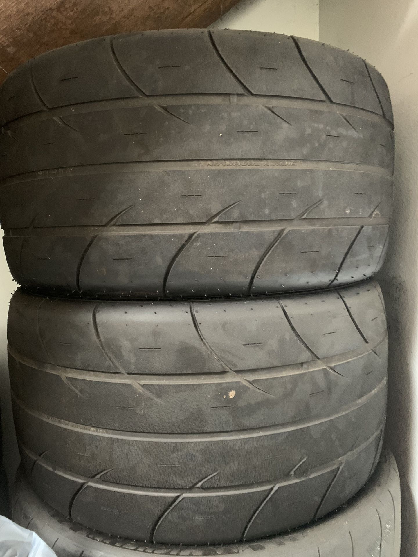 Mickey Thompson Drag Radial 285/35R19