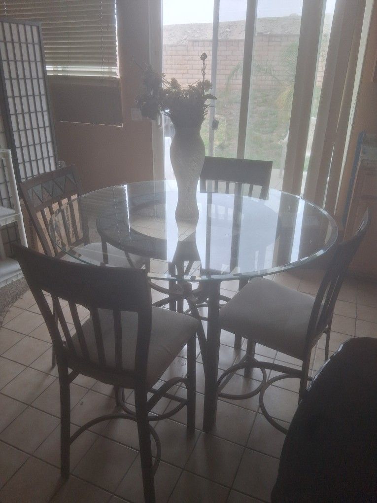 Glass Dining, Iron Made