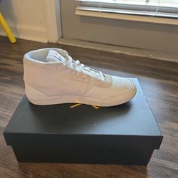 SHOES JORDAN SERIES MID Size 10.5 Men