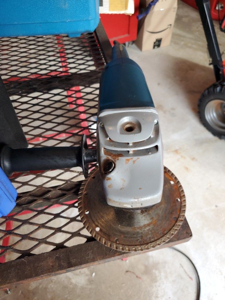 Bosch 7 Inch Electric Angle Grinder.