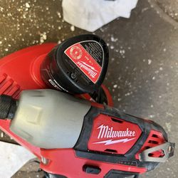Milwaukee M12 