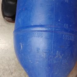 Gas Can Plastic 5 Gallons 