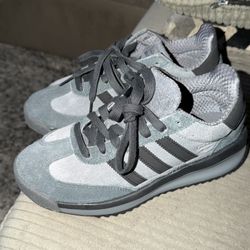 Kids Adidas Shoes 