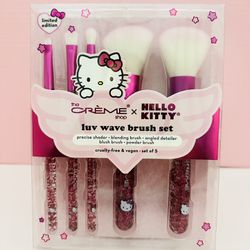 hello kitty luv wave makeup brushes. 