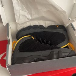 ** SOLD** Air Jordan 9 Retro Gold