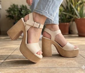 Huaraches De Plataforma/ Tacones/ Sandals 👡 / Plataformas/ Zapatos altos / Heels Size 7