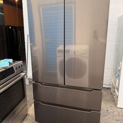 THOR French Door Refrigerator 22.5 cu ft (HRF3602BS) – Works Great