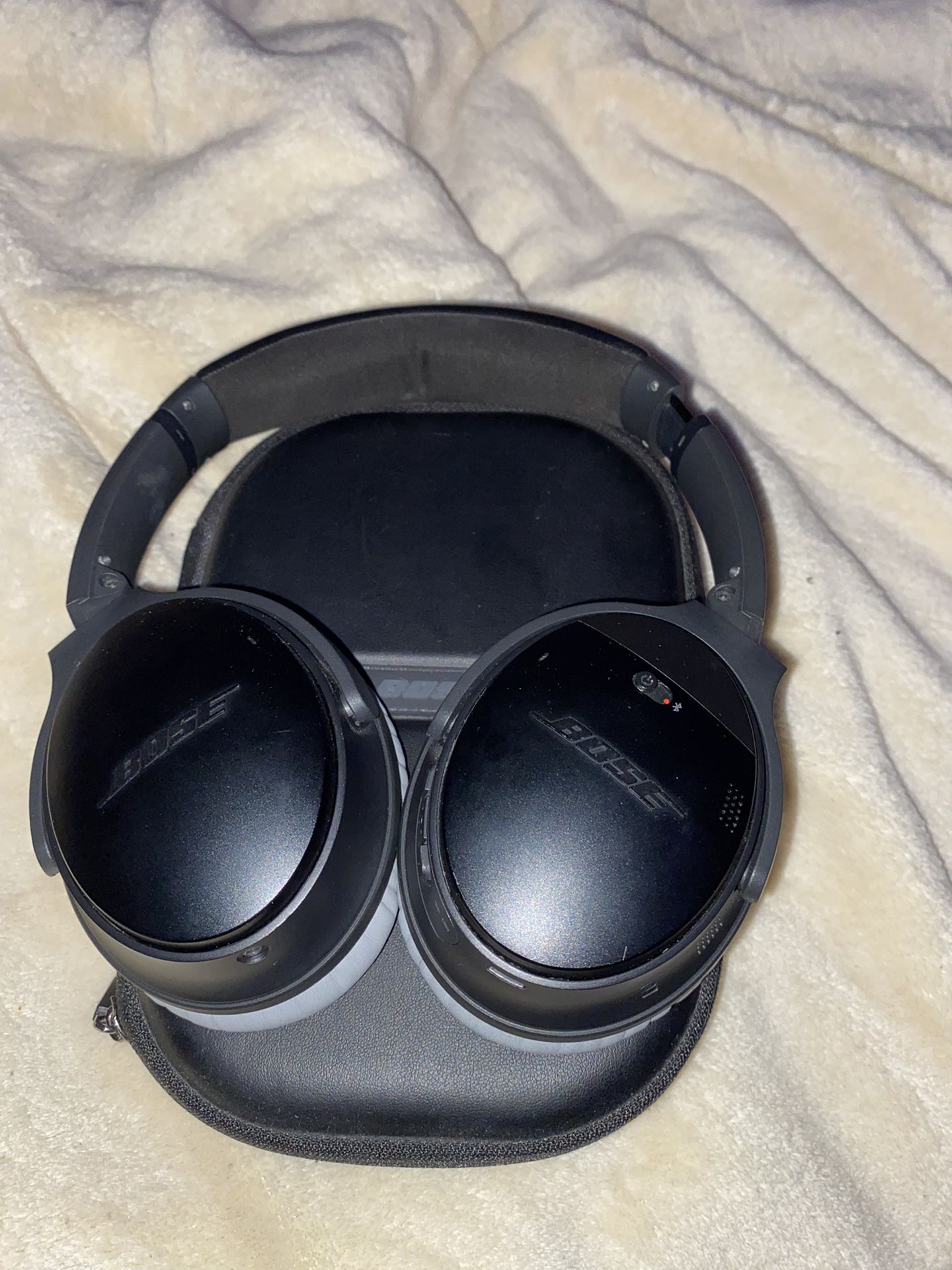 Bose QC35 Black With Grey Ear Pads