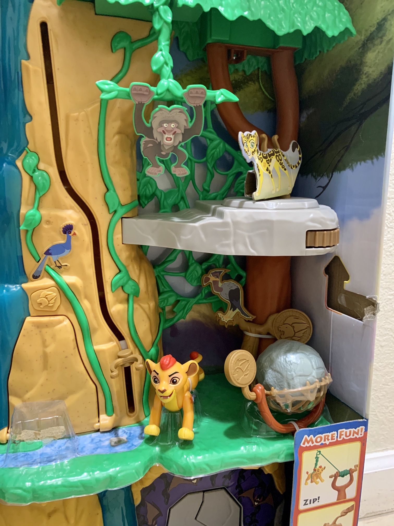 Disney Junior Lion Guard Play Set 3ft Tall