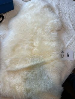 UGG SHEEP RUG 2x3