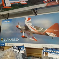 E-flite Ultimate 3D RC Aerobatic Biplane bind and fly brand new