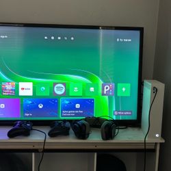 Xbox Series S And Accessories 