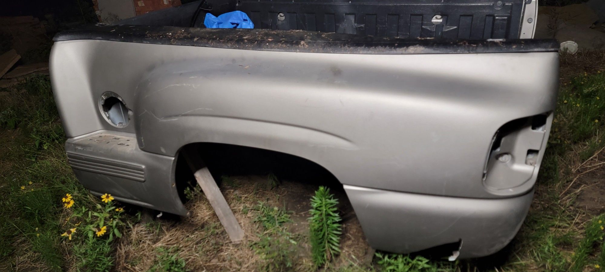 99-06 Silverado Sierra Stepside Bed