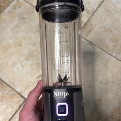 NINJA BLAST PORTABLE BLENDER
