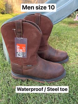 Botas NUEVAS para hombre size 10