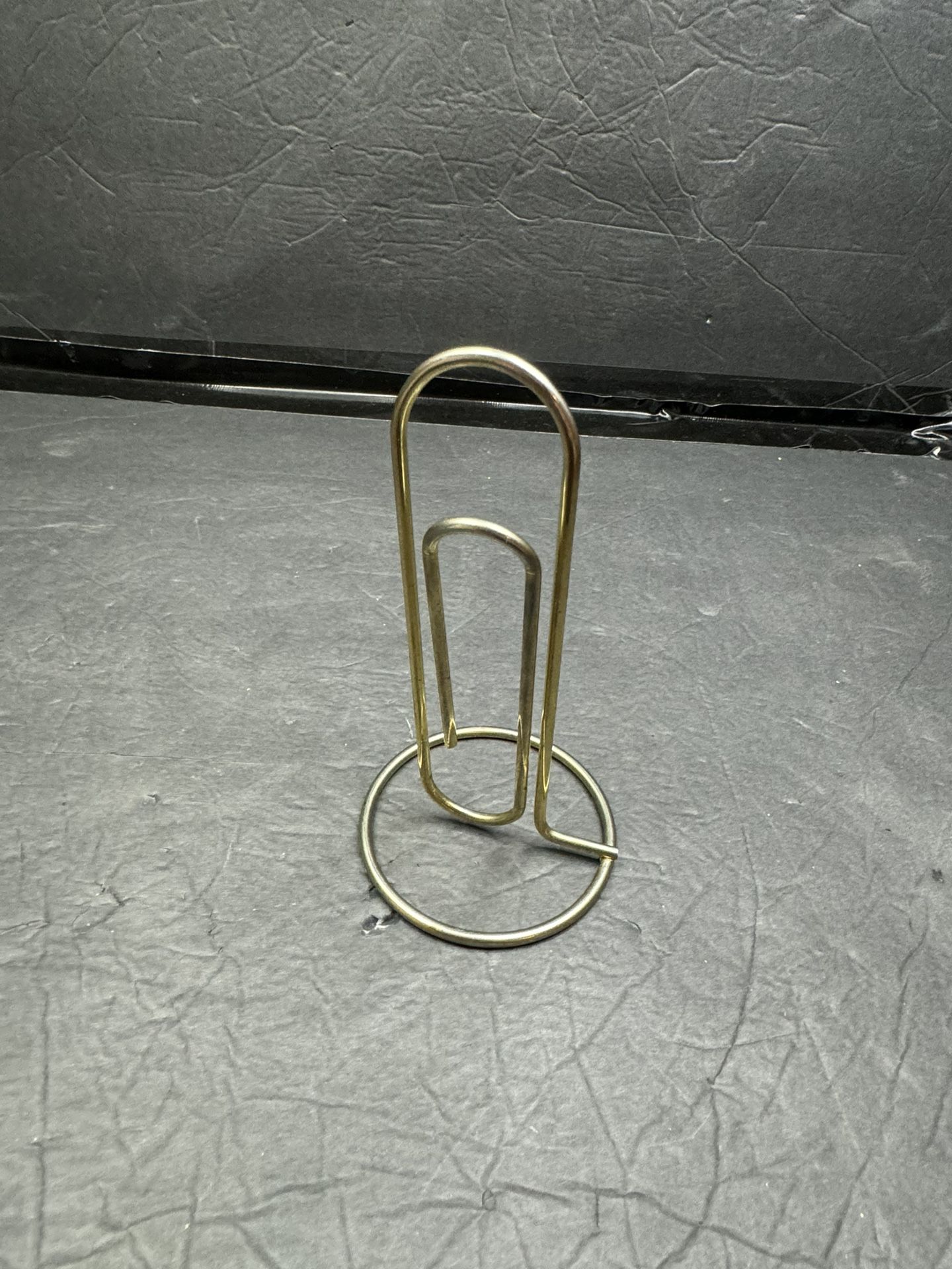 Metal Paper Clip Stand For Memos & Signs Paperweight 6" Tall