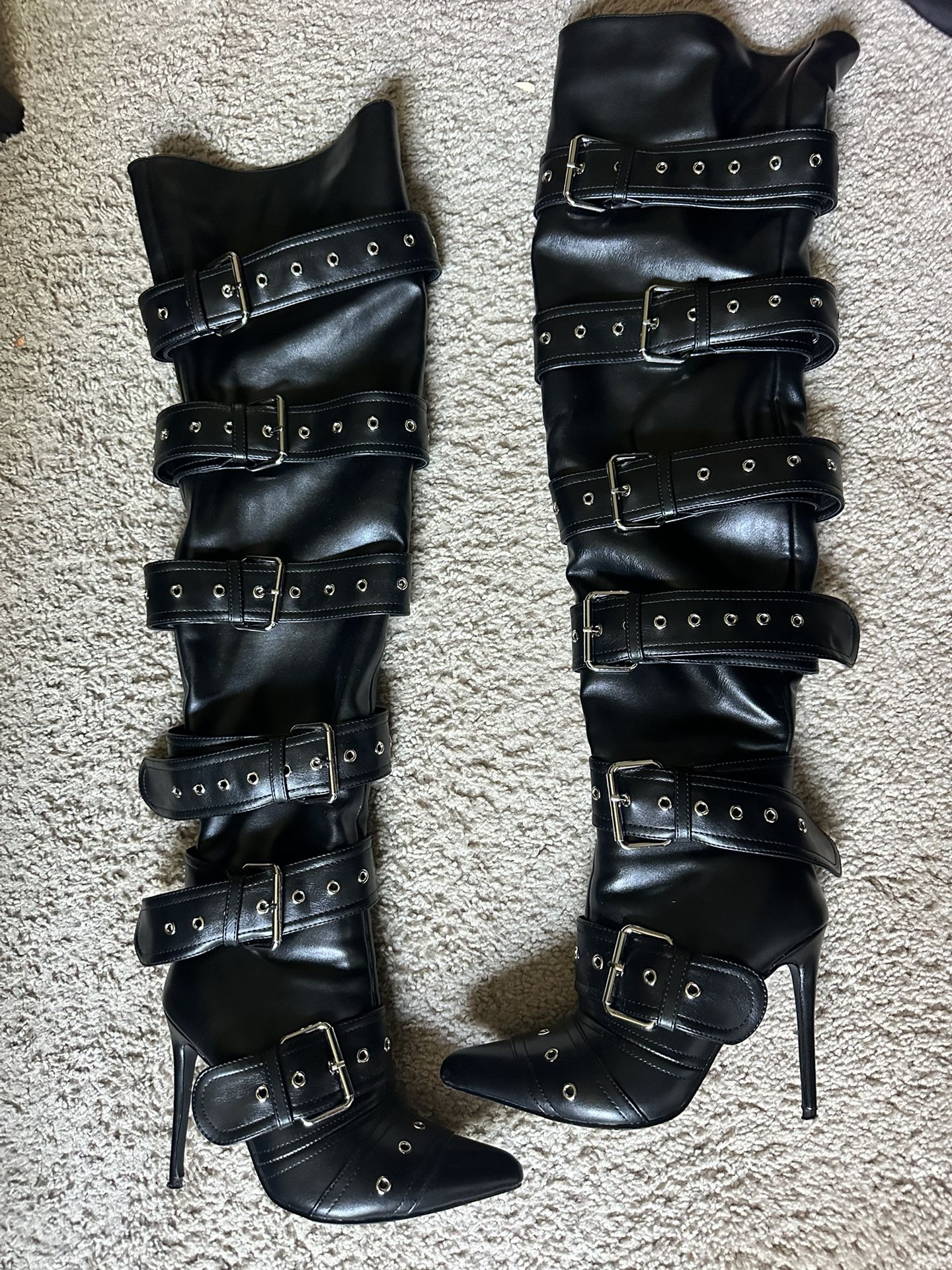 Knee High Boots (size 6)