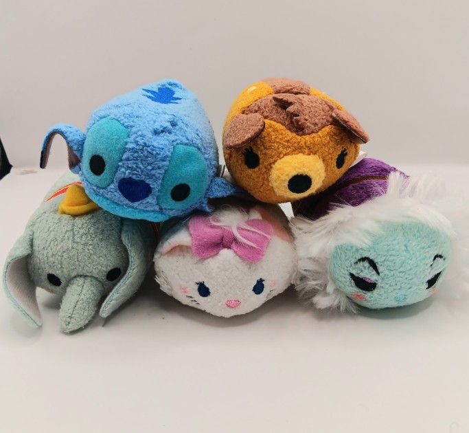 Disney Tsum Tsum Plush Character Toy Stuffed Animal Lot. Bambie, Dumbo, Stitch,