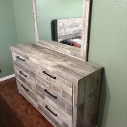 Moving Sales  Everything Must Go 