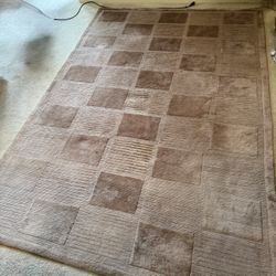 Wool Area Rug - 6 x 9