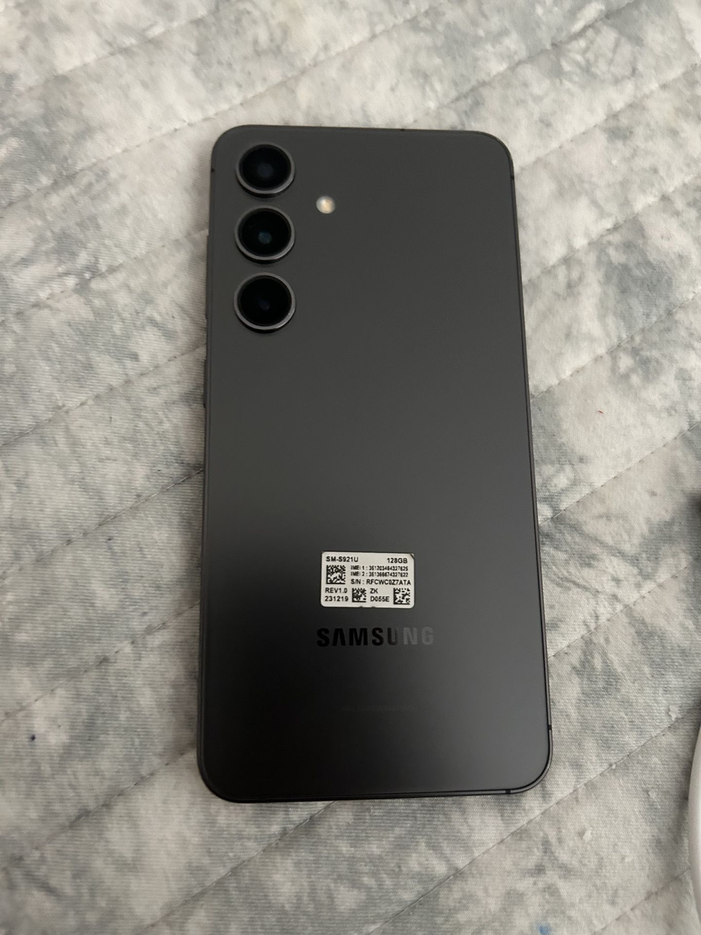 Samsung 24 TVs & Media players