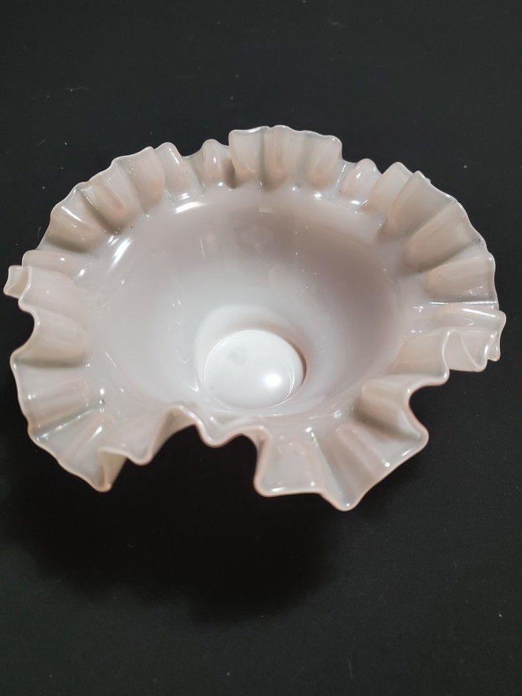 Fenton Vintage Light Pink Ruffled Bowl