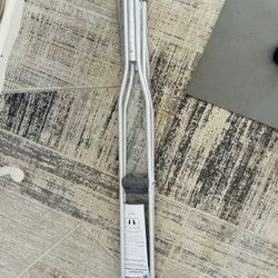 Crutches 