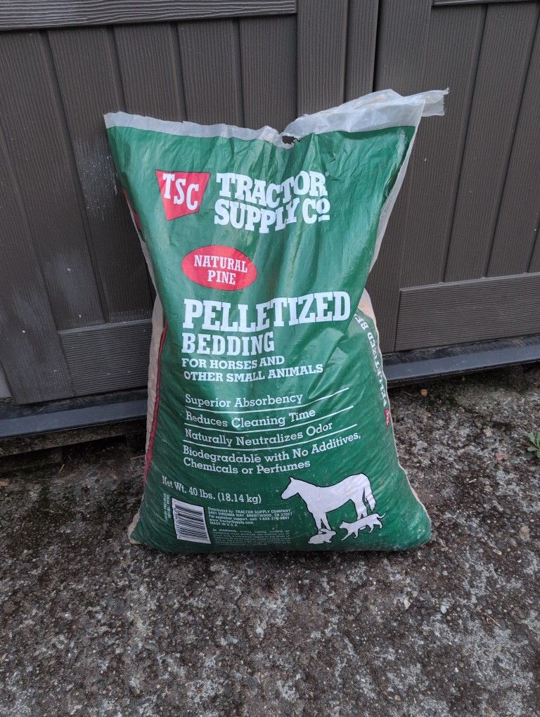Pelletized Bedding - Cat Litter