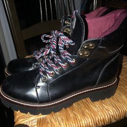 Womens Boots Size 6