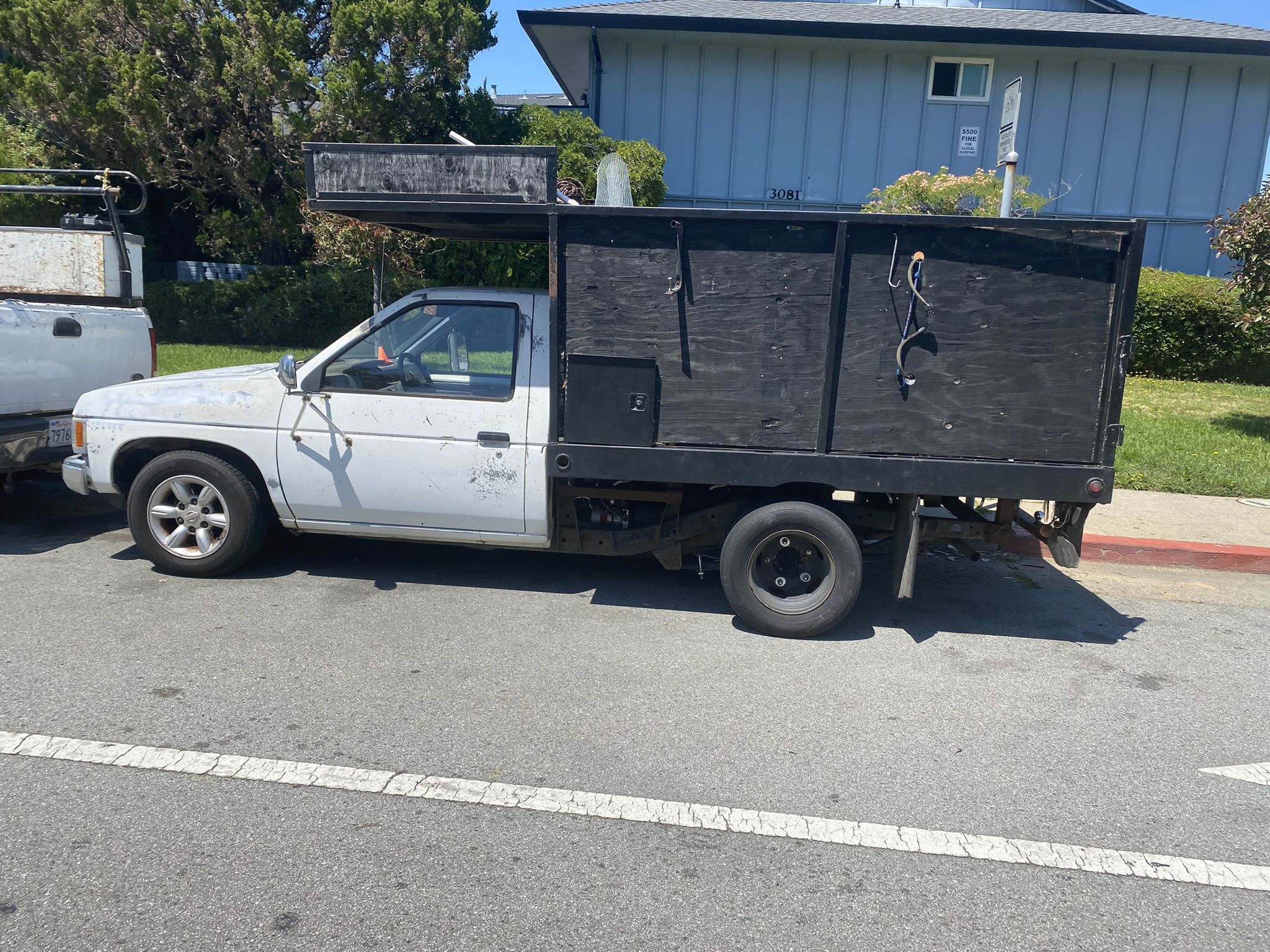 1989 Nissan Pickup