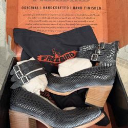 Freebird “Randi” – Black Snake – Size 8