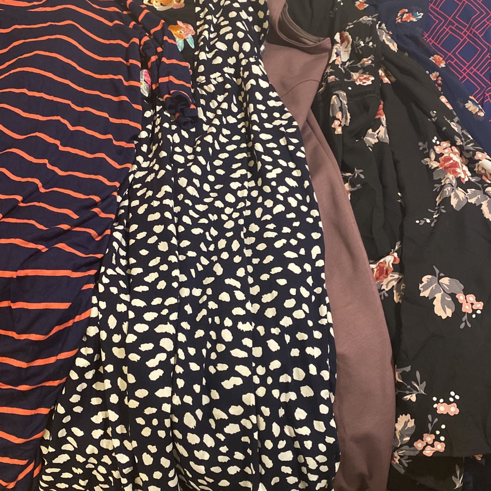 Maternity Clothes Size XL 14 16