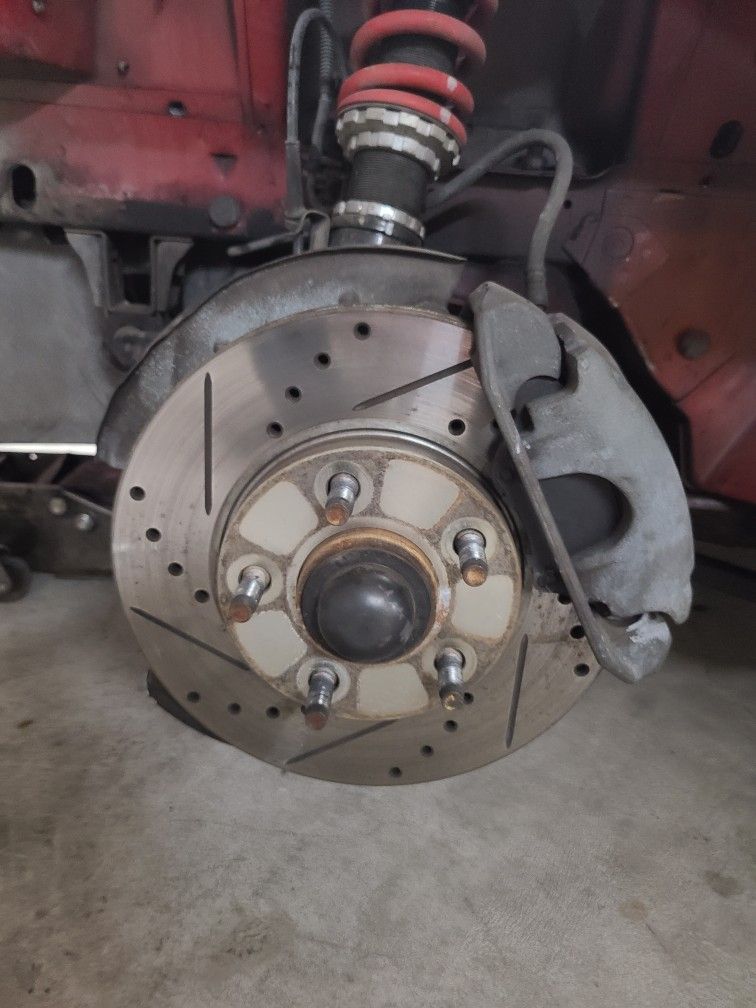 MUSTANG SN95 Brakes And Spindles Crossdrilled Rotors 79-98