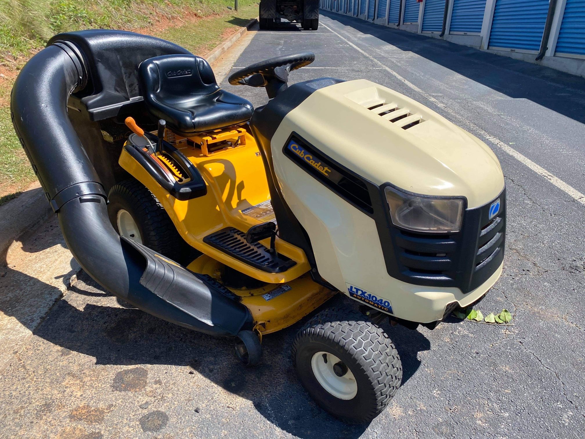 CubCadet tractor 42 inch cut