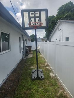 Basket ball hoop