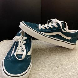 Teal Ward Van Sneaker Youth size 6(Women’s 8)
