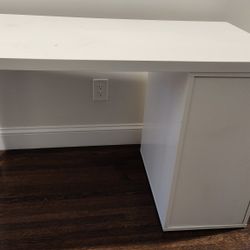 White Computer Desk