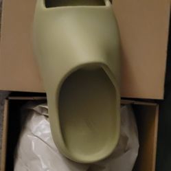 Yeezy Slides Size 12k Kids