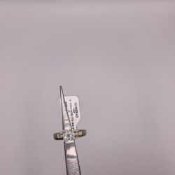 14kwg Diamond Illusion Ring