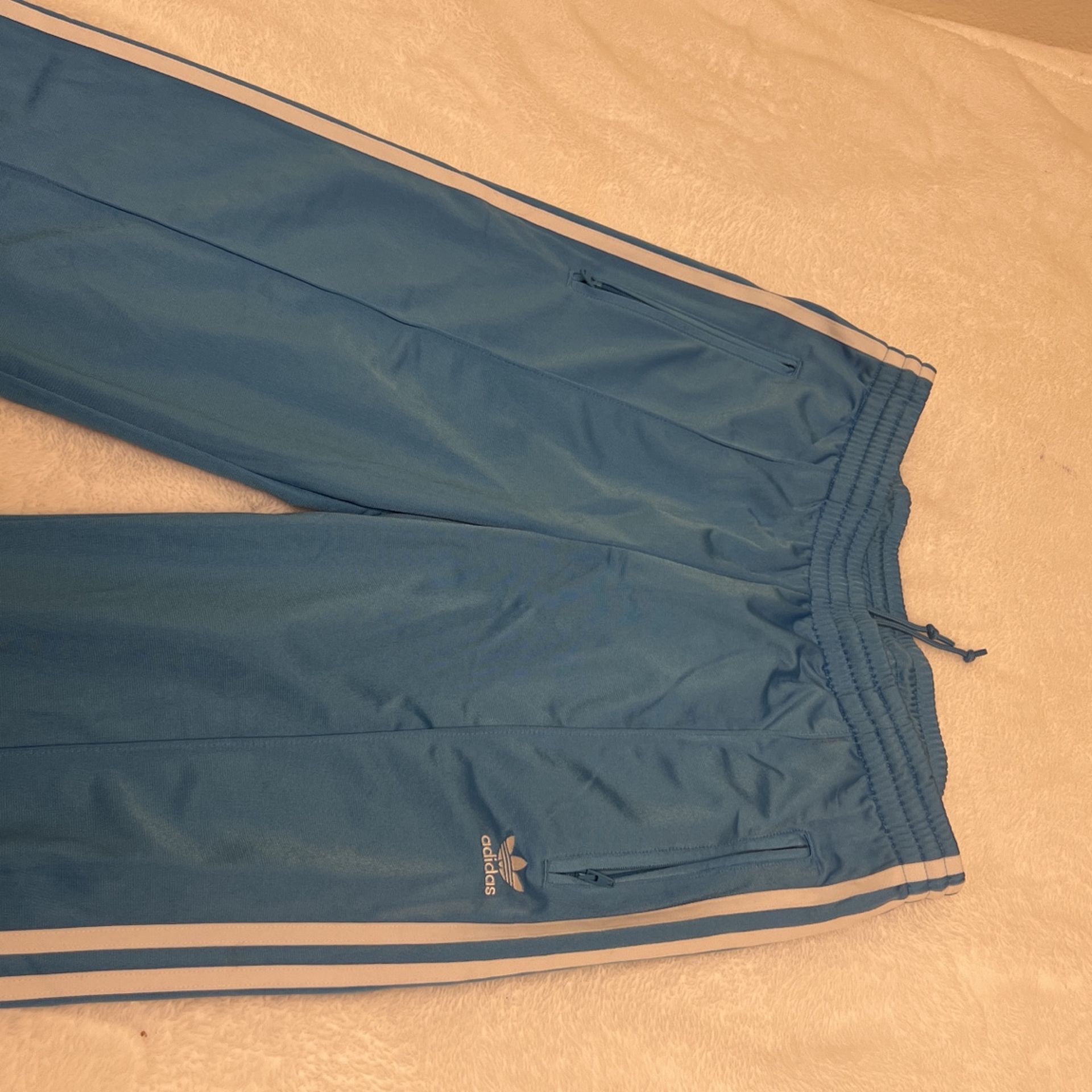 Adidas Jogging Suit