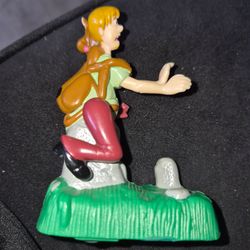 Vintage Scooby Doo Shaggy Figurine On Tombstone Moving Legs 2005 Burger King Toy